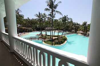 EMRALD FLAMINGO BEACH RESORT & SPA