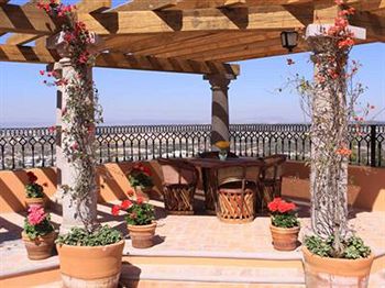 ANTIGUA CAPILLA BED AND BREAKFAST