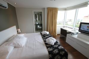REGENCY GOLF - HOTEL URBANO