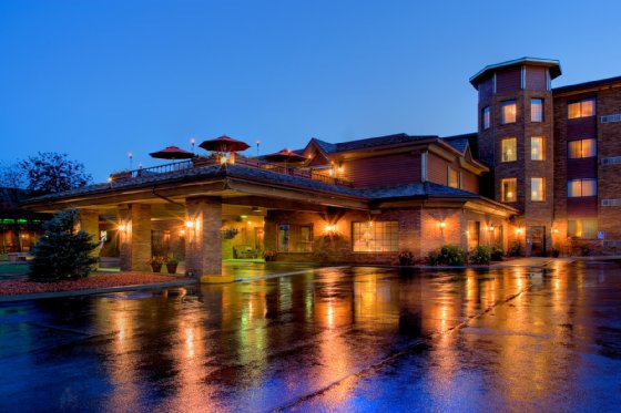 GRAND GATEWAY