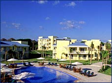 ROYAL HIDEAWAY PLAYACAR (ADULTS ONLY)