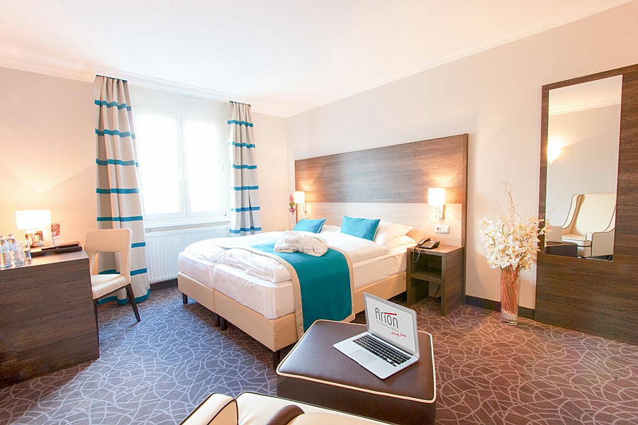 room photo