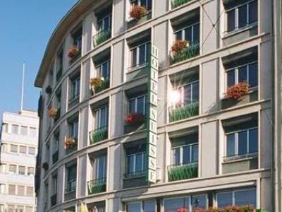 SUISSE GENEVE (SUPERIOR)