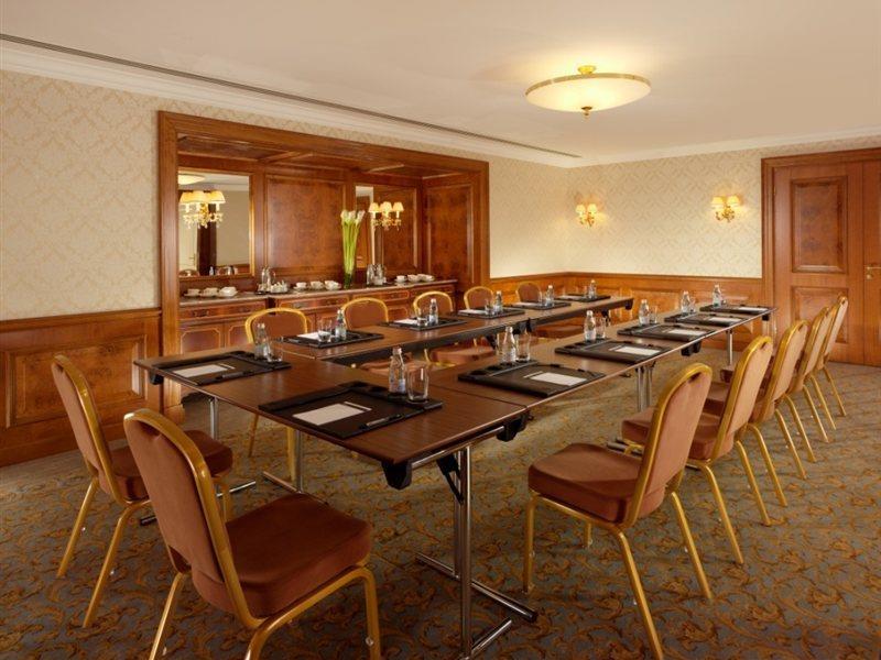FAIRMONT GRAND