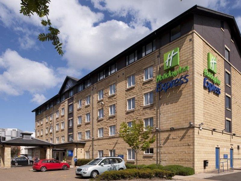 HOLIDAY INN EXPRESS EDINBURGH WATERFRONT