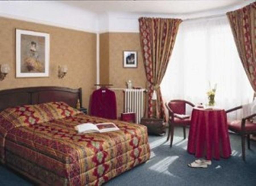 HOTEL ROYAL FROMENTIN