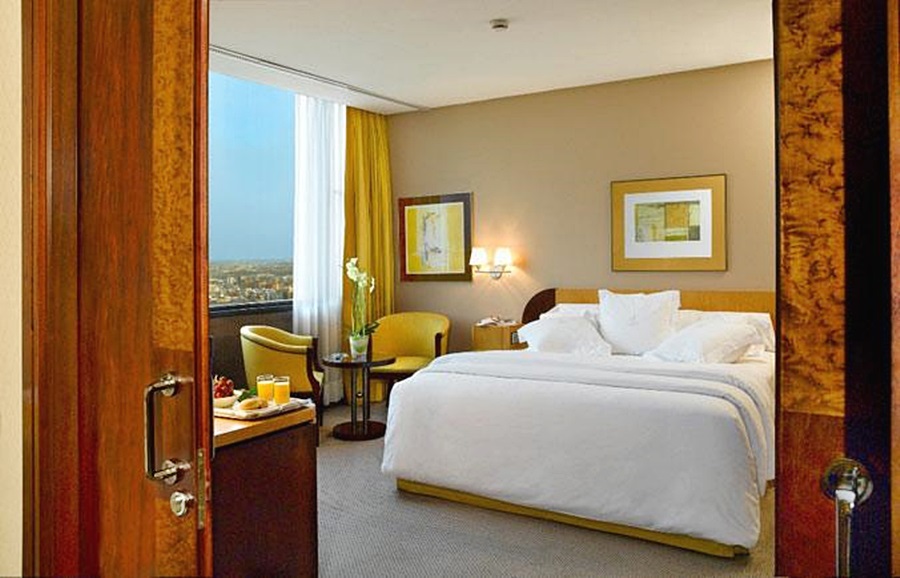 Hotel Fairmont Rey Juan Carlos I (f) Hotel Fairmont Rey Juan Carlos I (f)
