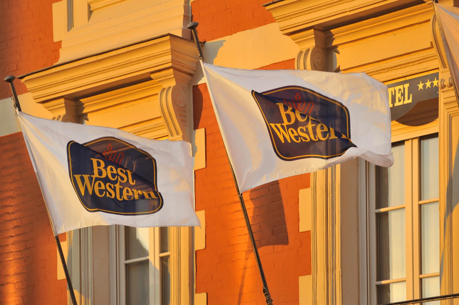 BEST WESTERN HOTEL DES VOYAGEURS