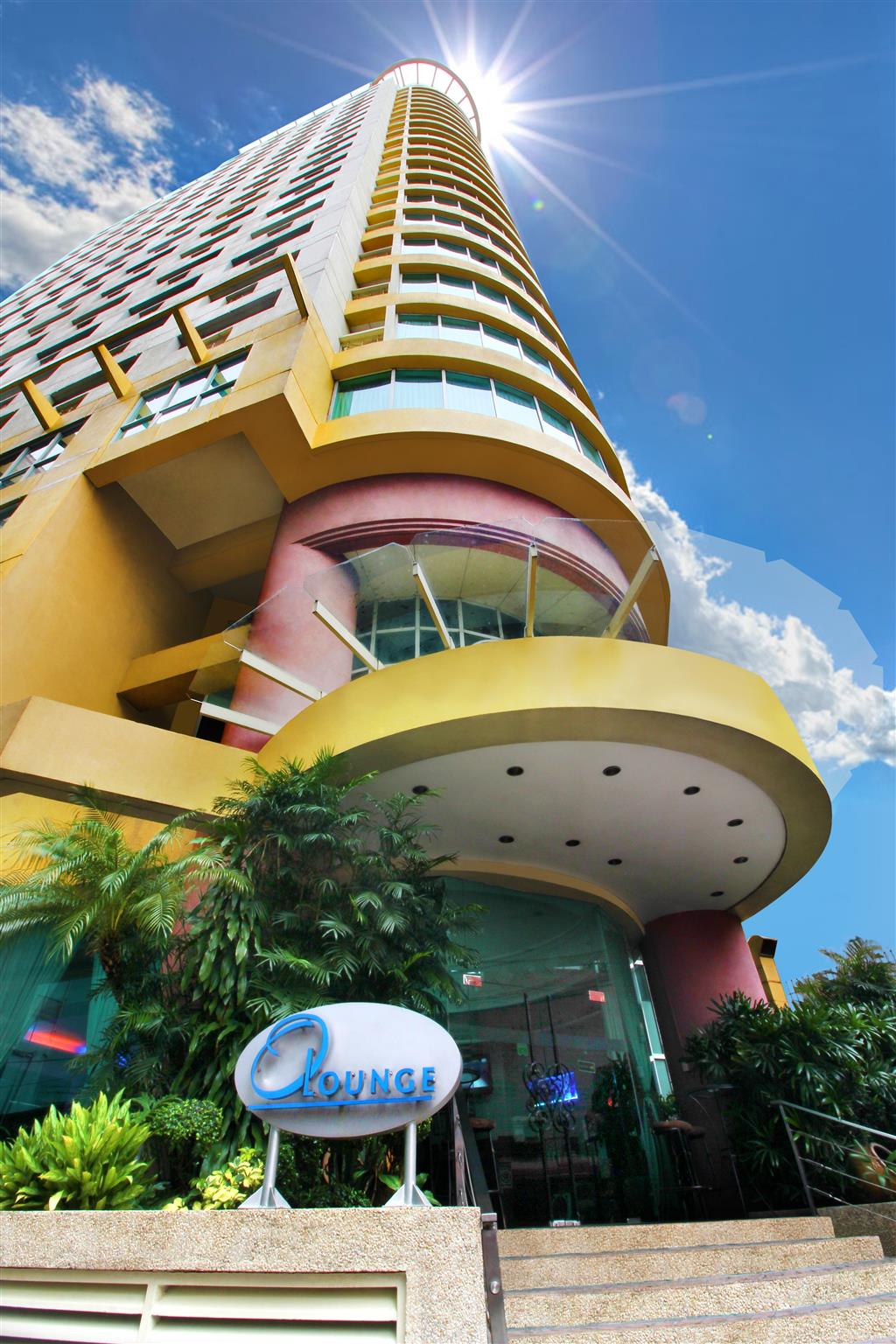 BEST WESTERN OXFORD SUITES MAKATI