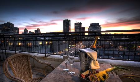 LE PLACE D'ARMES HOTEL & SUITES