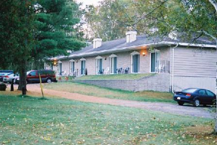 COLONIAL BAY MOTEL RESORT - STANDARD CB