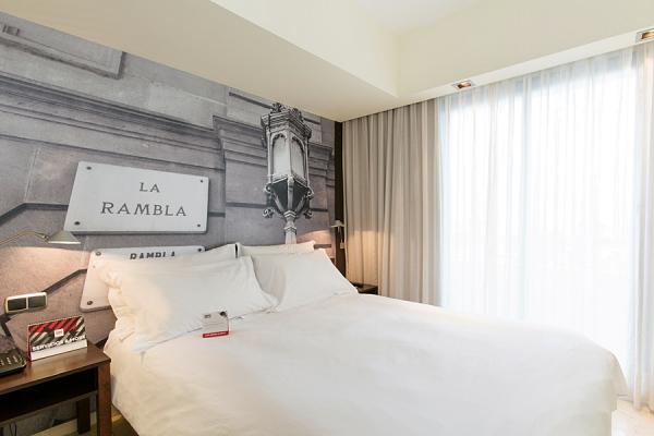 EXPO HOTEL BARCELONA - Hotel cerca del Tienda A Casa Portuguesa