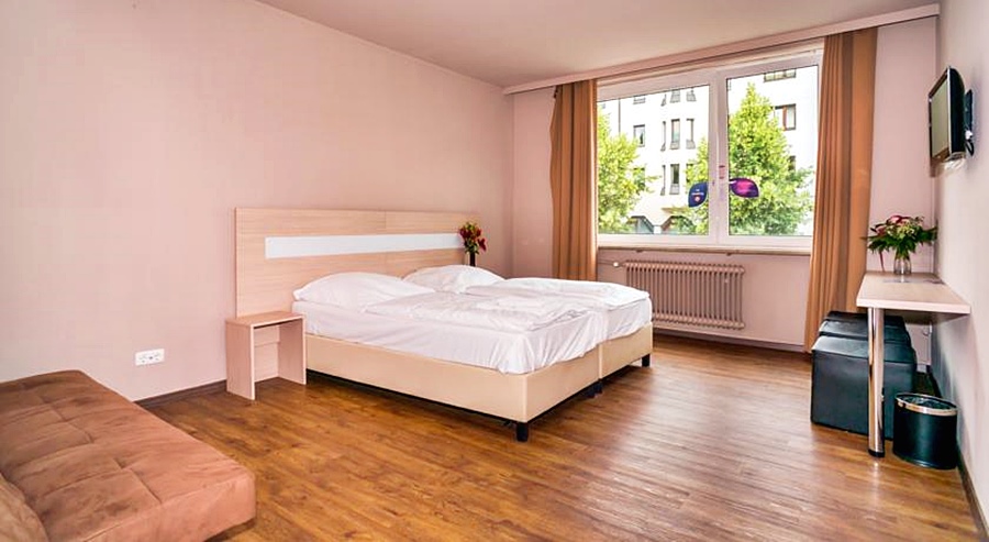 SMART STAY HOSTEL MUNICH CITY