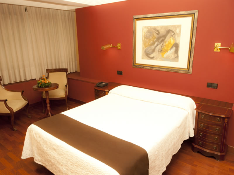 Hotel Corona De Castilla Hotel Corona De Castilla
