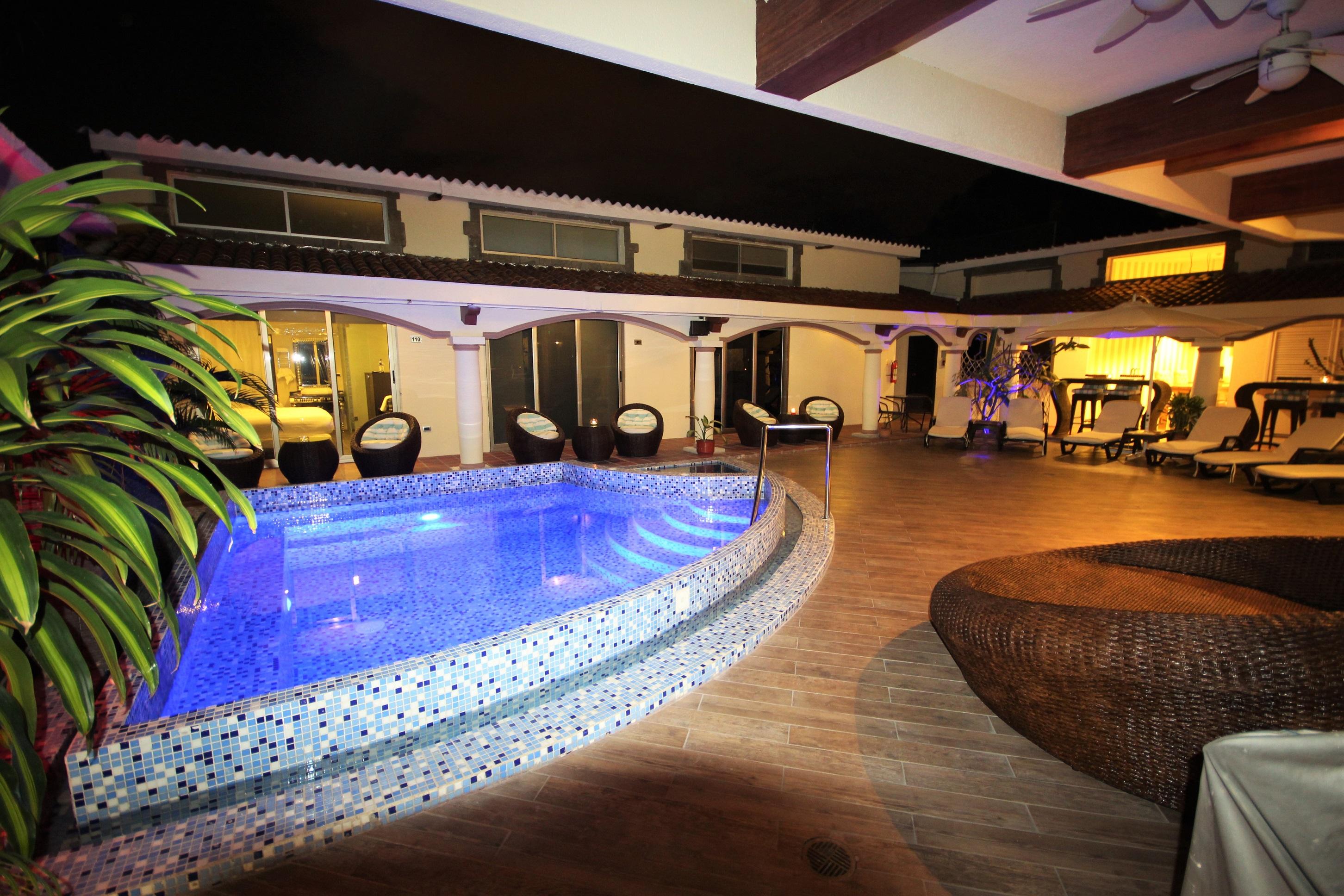 Cedros Inn Boutique Hotel