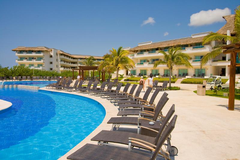 BLUEBAY GRAND ESMERALDA ALL INCLUSIVE