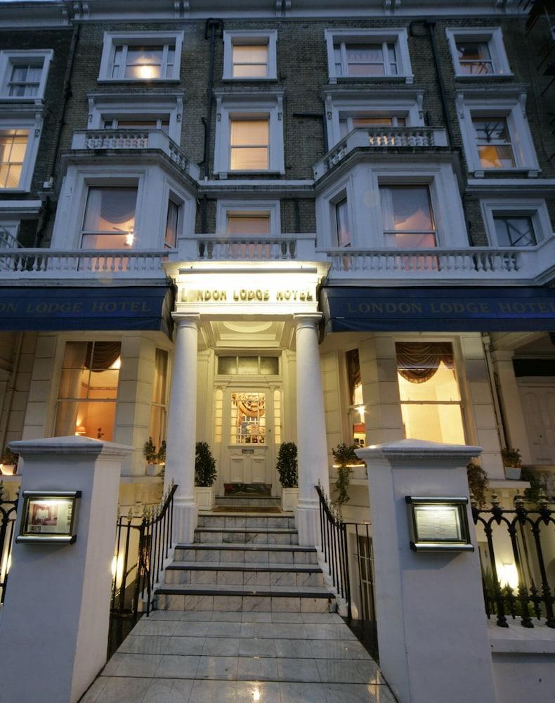 LONDON LODGE HOTEL