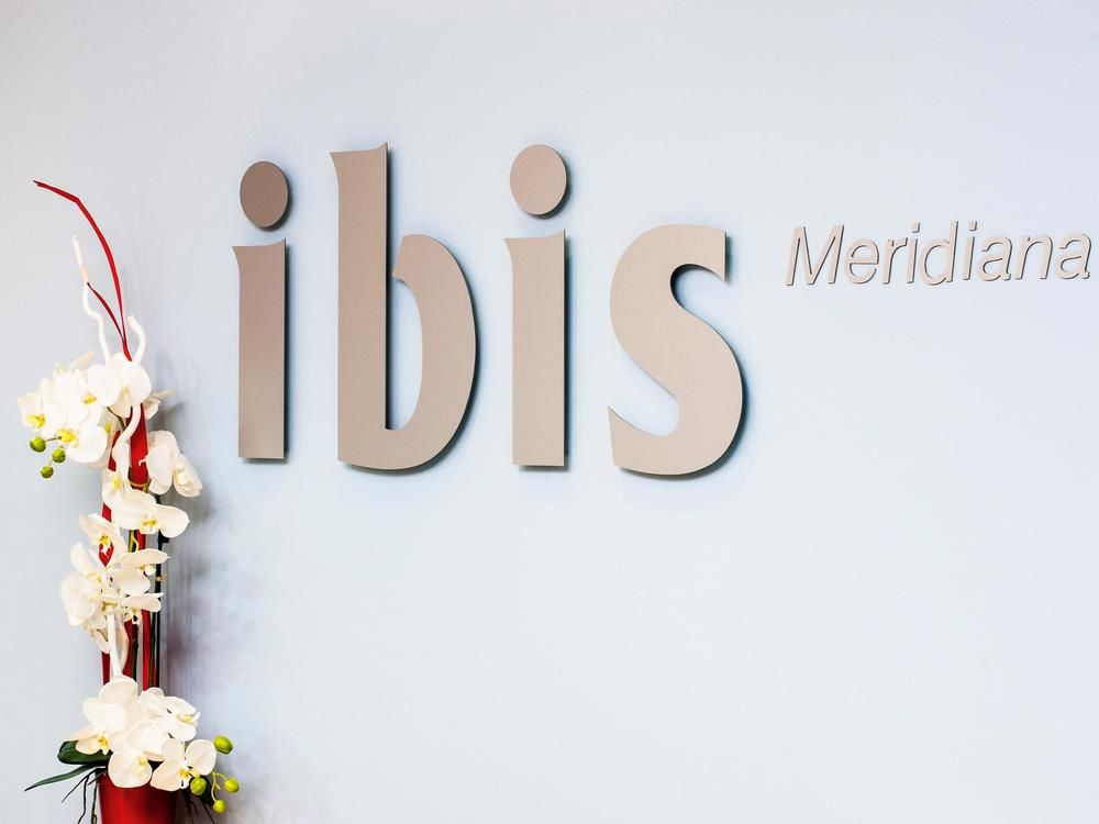 Ibis Barcelona Meridiana - Hotel cerca del Bar Isladencanta
