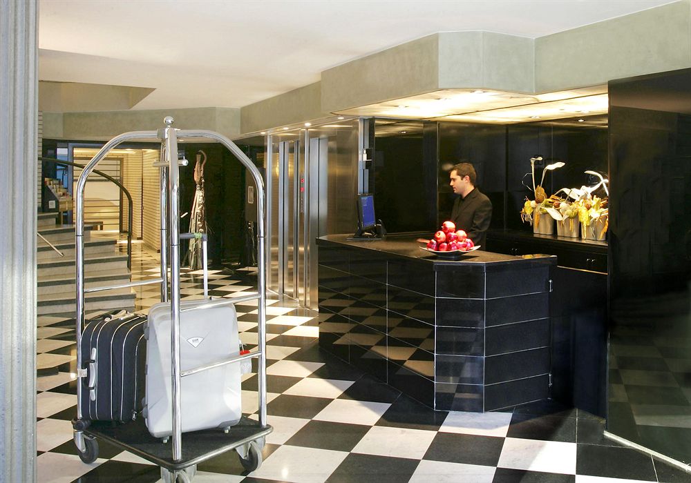 GRAN DERBY SUITE - Hotel cerca del Hamburguesería-coctelería La Royale