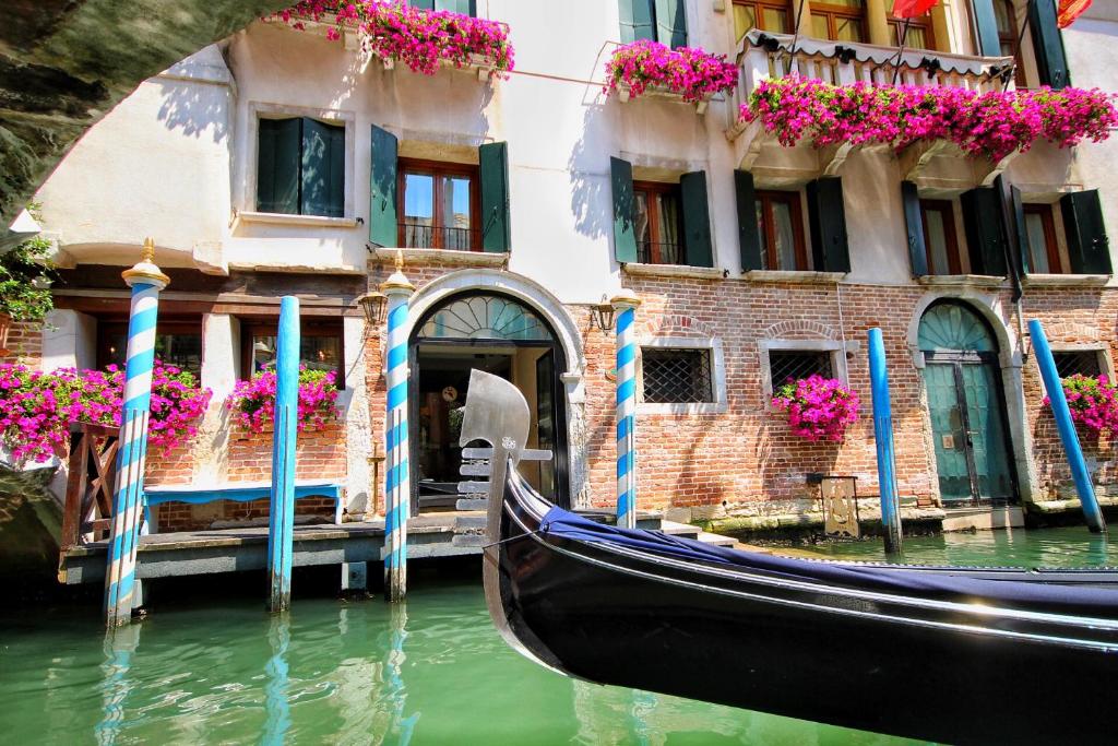 HOTEL COLOMBINA