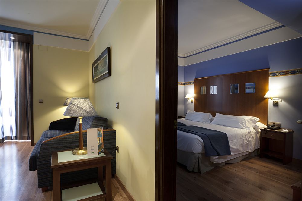 SUITES GRAN VIA 44 - Hotel cerca del Plaza de Bib Rambla