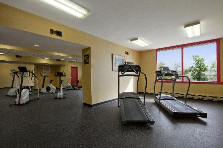TRAVELODGE HOTEL MONTREAL AIRPORT - STANDARD (WITH