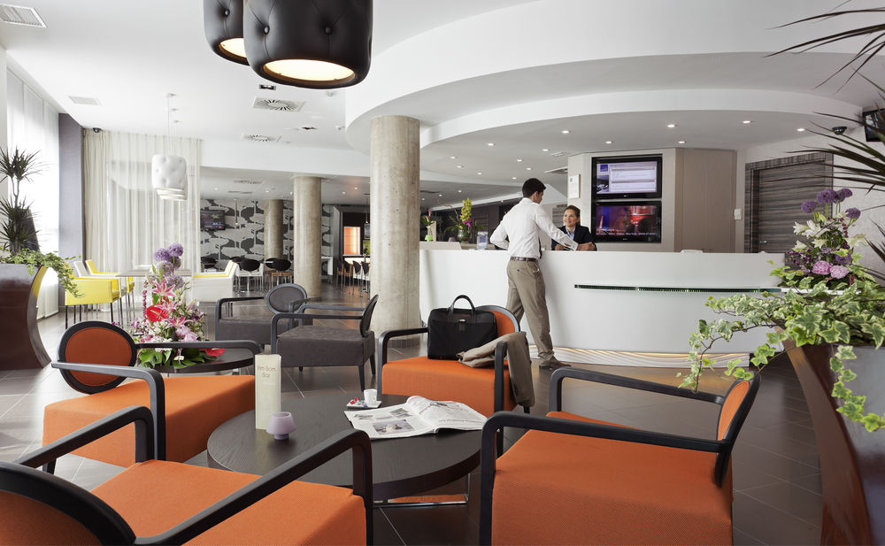 SUITE NOVOTEL MALAGA CENTRO - Hotel cerca del Restaurante Antonio Martín