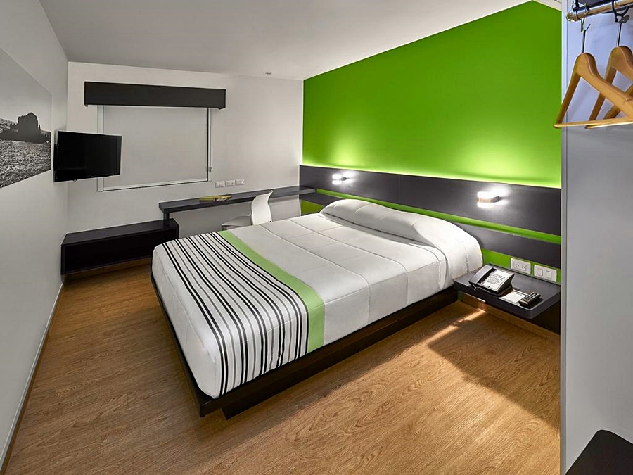 room photo