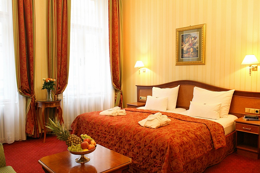 room photo