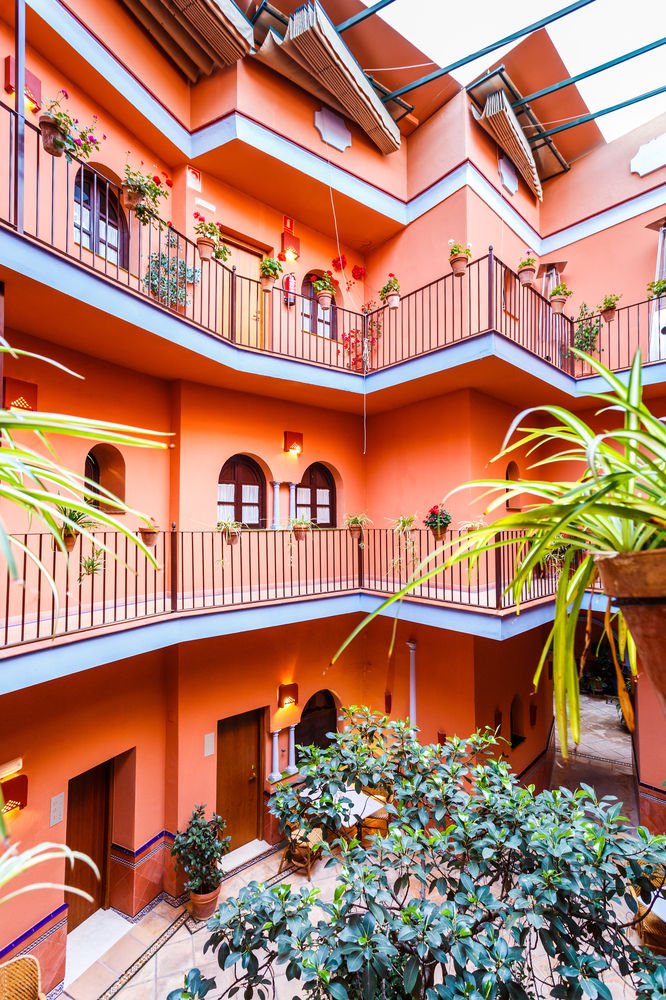 PATIO DE LA ALAMEDA - Hotel cerca del Bodeguita Antonio Romero