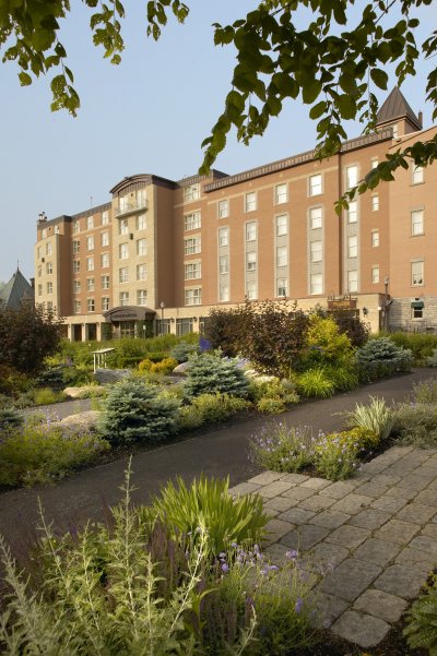 CHATEAU LAURIER