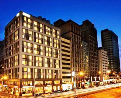 COZZI ZHONGXIAO HOTEL