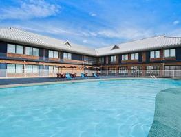 TRAVELODGE HOTEL MONTREAL AIRPORT