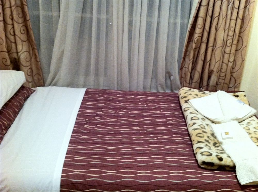 Leisure Inn Hotel