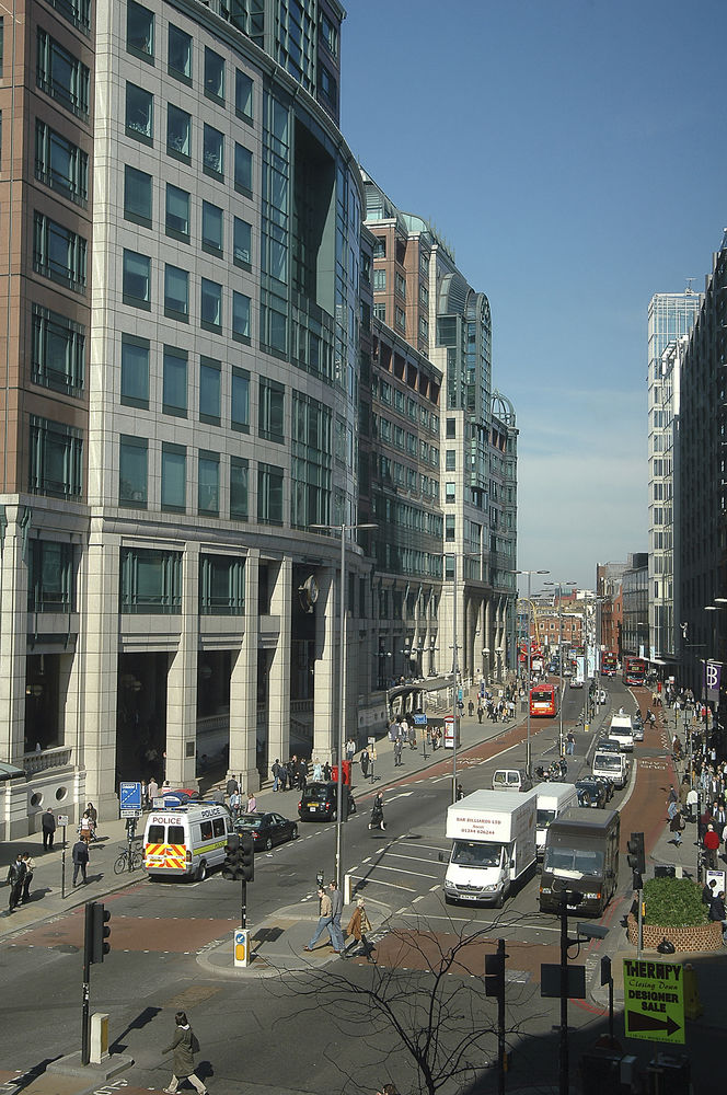 196 BISHOPSGATE HOTEL