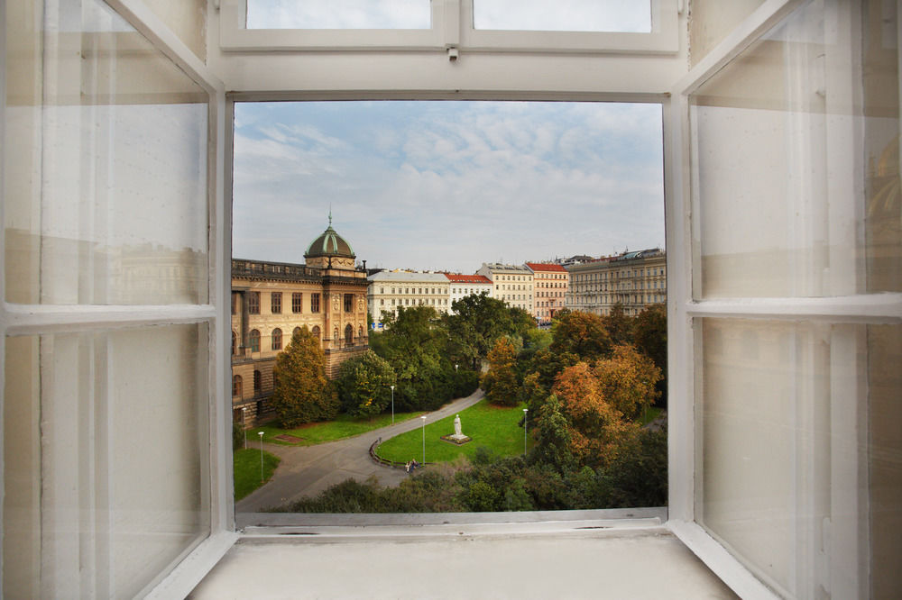 WENCESLAS SQUARE HOTEL