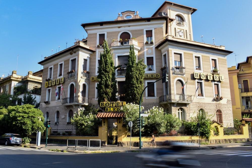The Cross Hotel (ex Bled)