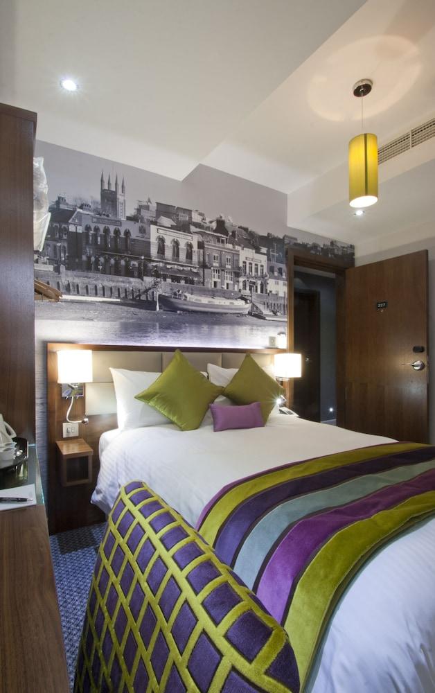 SERAPHINE HAMMERSMITH HOTEL, SURE HOTEL COLLECTION