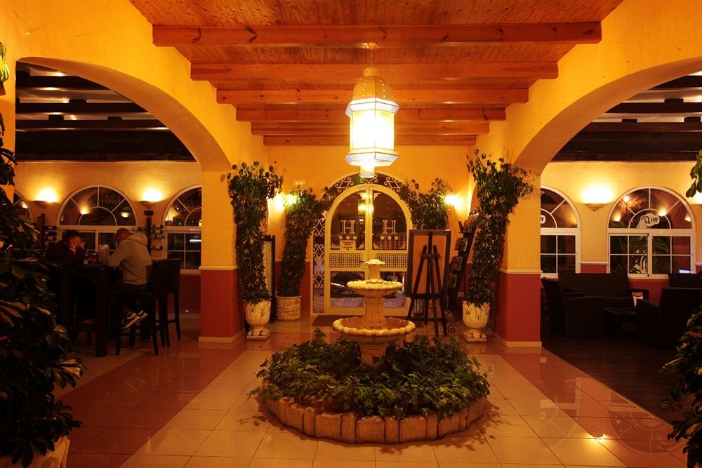 LOS ARCOS - Hotel cerca del Cuevas de Nerja