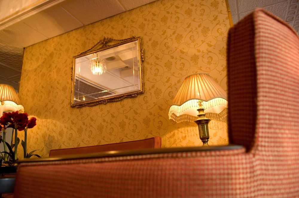 MONTANA HOTEL