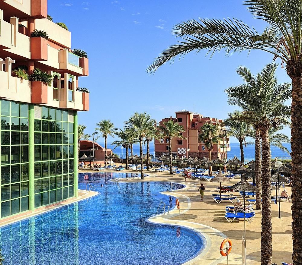 HOLIDAY WORLD RIWO HOTEL - Hotel cerca del Club de Golf El Chaparral