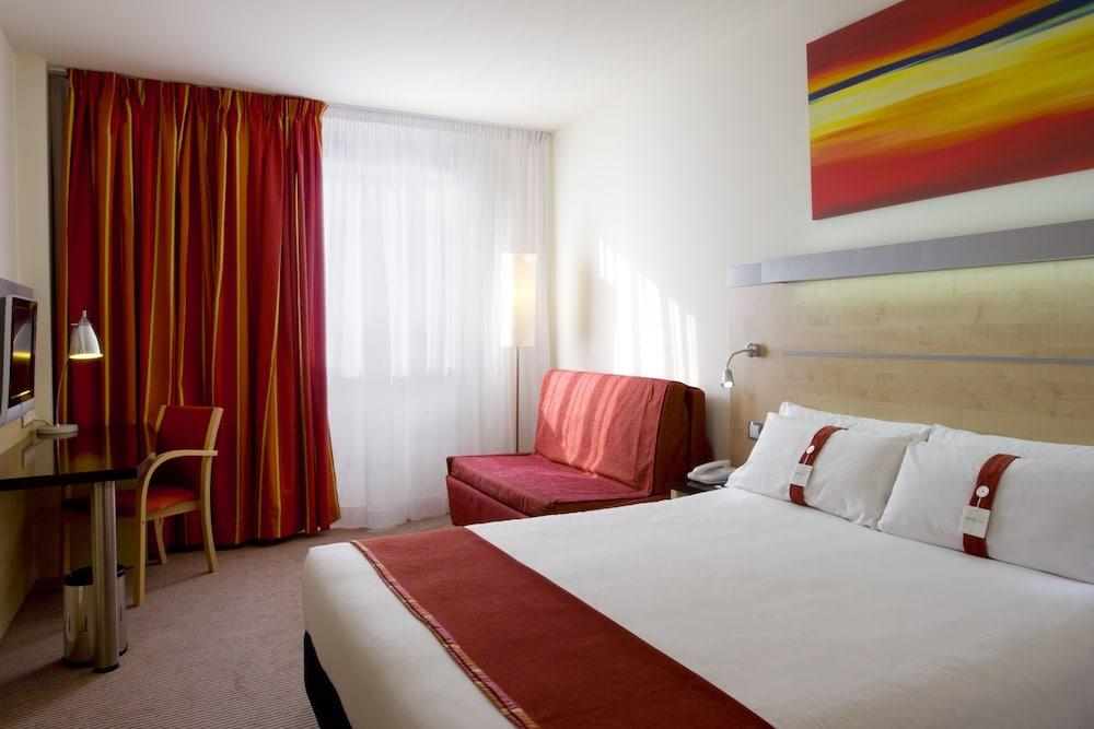 Holiday Inn Express Barcelona City 22@ - Hotel cerca del Bar Isladencanta