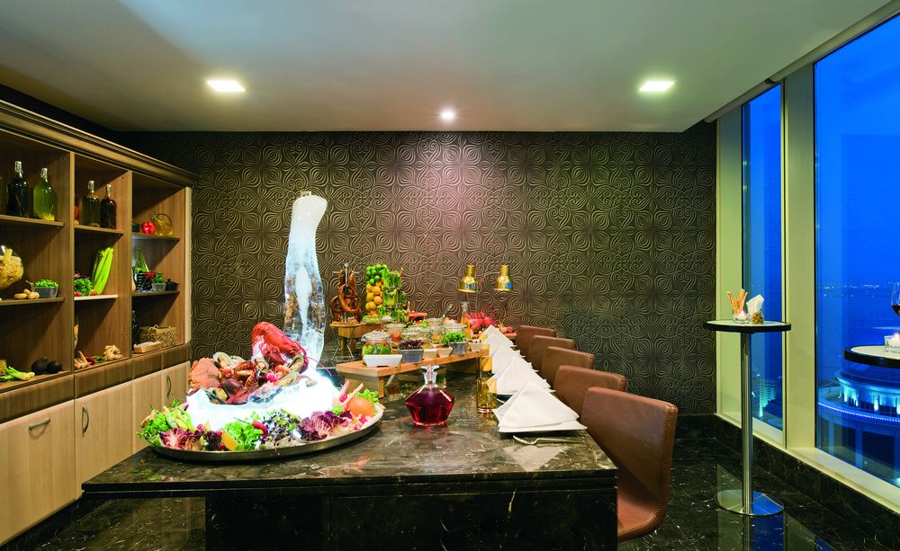 KEMPINSKI RESIDENCES & SUITES