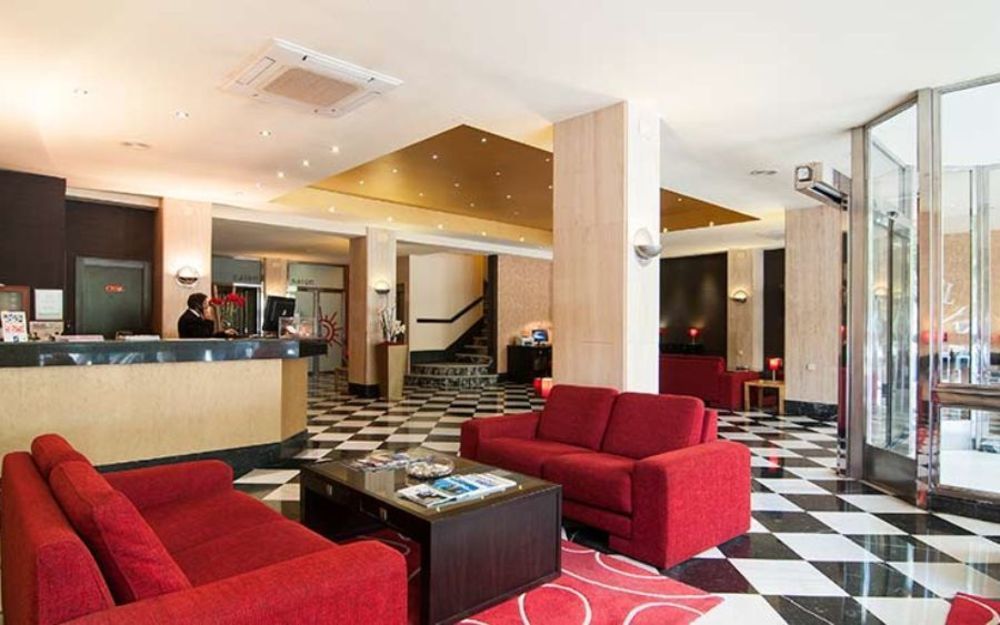 HOTEL COSTASOL - Hotel cerca del Estadio de los Juegos del Mediterráneo