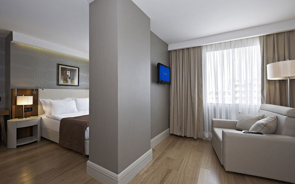 RAMADA ISTANBUL GRAND BAZAAR HOTEL (EX.PARK SAVUR)