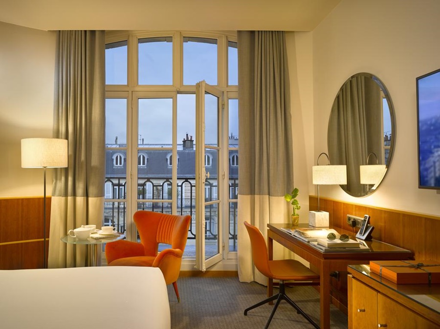 room photo
