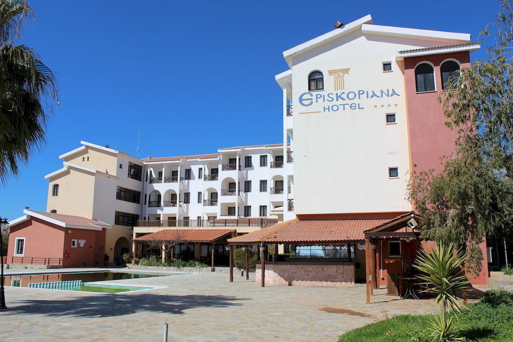 EPISKOPIANA HOTEL