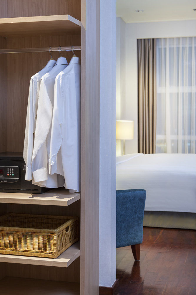 THE MAYFLOWER, JAKARTA - MARRIOTT EXECUTIVE APARTMENTS