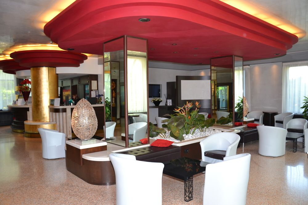 Antony Hotel