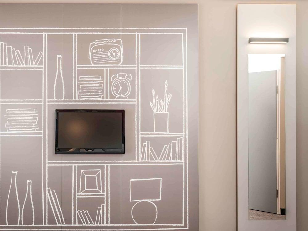 IBIS ZURICH ADLISWIL